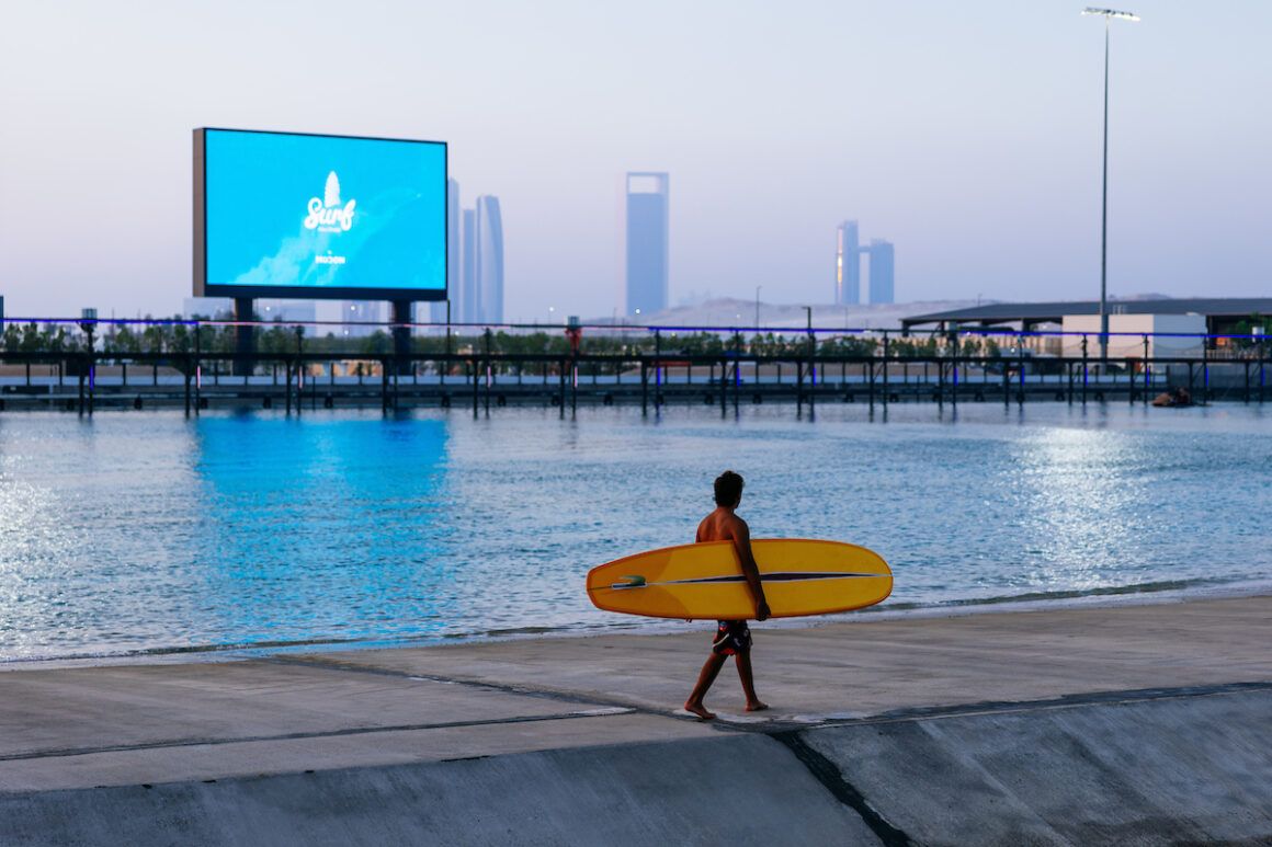 Abu Dhabi Longboard